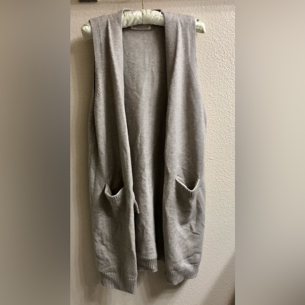 Sleeveless Open-Front Knit Vest